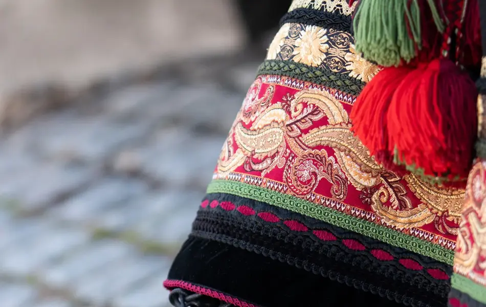 Detaljbilde av bunadsko