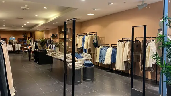 bilde inn i butikken