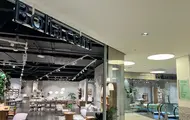 Bildet er fra kjøpesenteret Sørlandssenteret i Kristiandsand. Man ser et utvalg av butikkene på senteret.