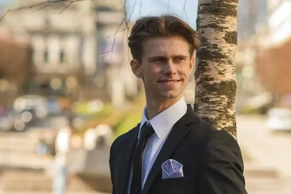 Mann med dress