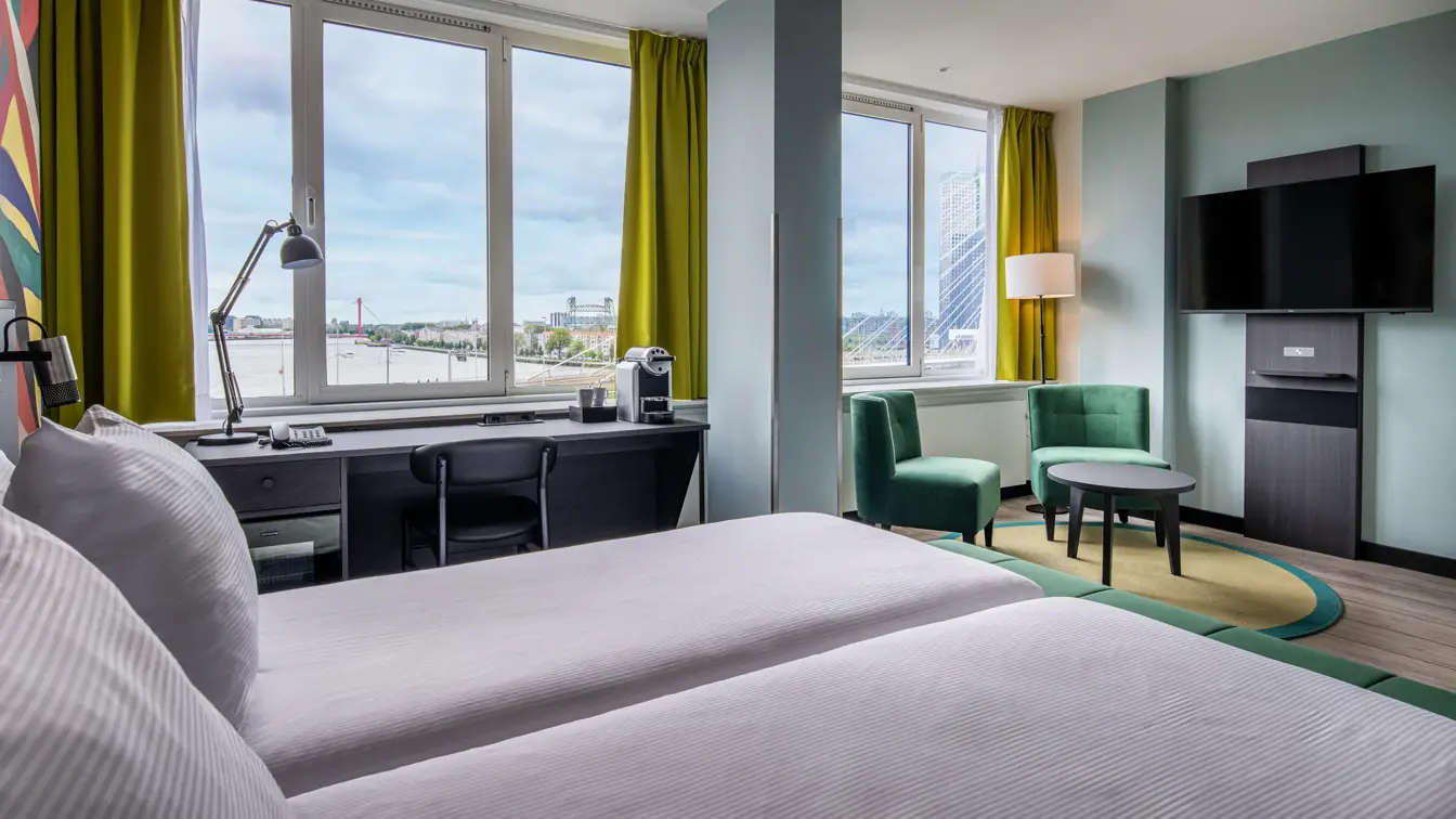 ThonHotelRotterdamSuperiorRoomRiverView