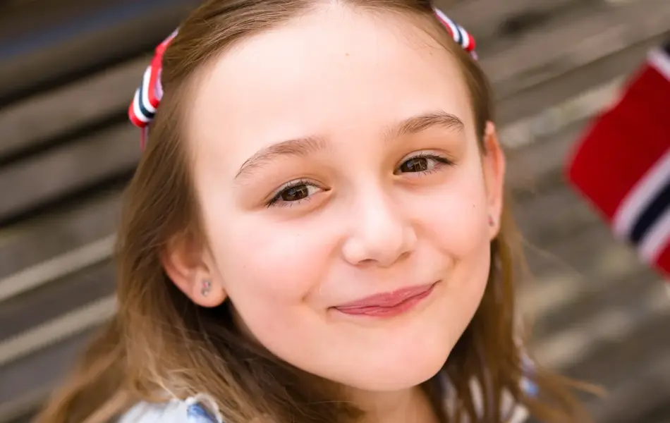 Barnemote 17 mai - inspirerende antrekk til gutt og jente på 17 mai