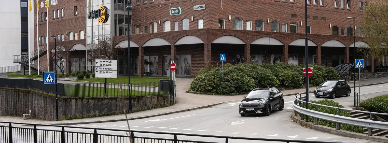 Fasadebilde av kjøpesenteret AMFI Stord.