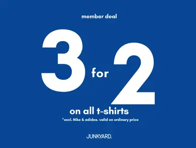 Blå bakgrunn med Junkyard-logo og tekst: "3 for 2 on all t-shirts"