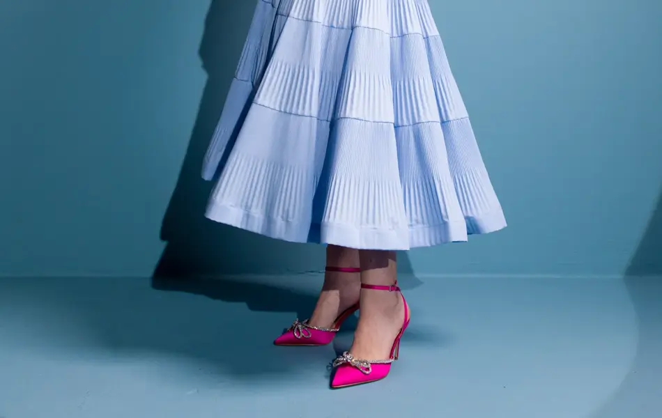 Kjoler mai festligheter og bryllup