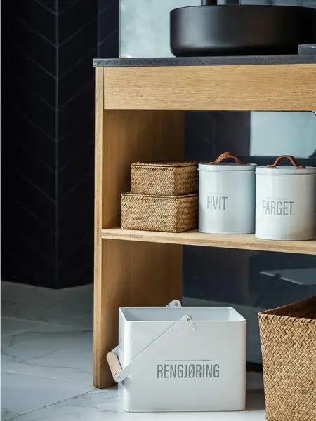 Oppbevaring til badet