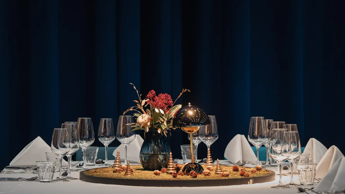 Thon_Hotel_Svolvar_Lofotsalen