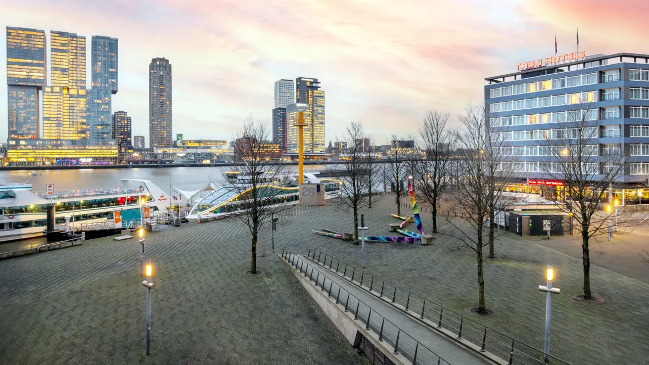 Thon_Hotel_Rotterdam_Facade