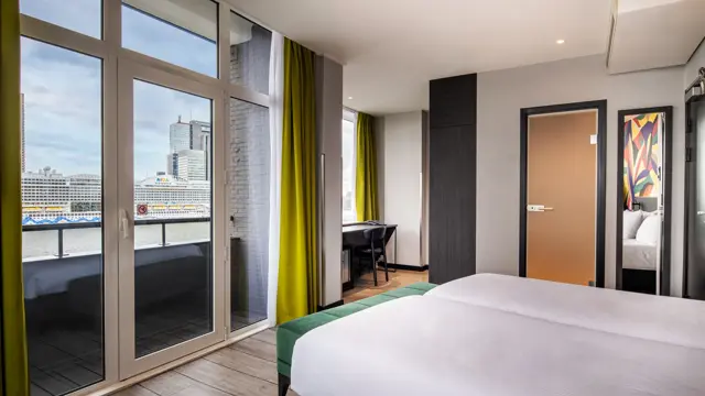 ThonHotelRotterdamSuperiorRoomBalcony