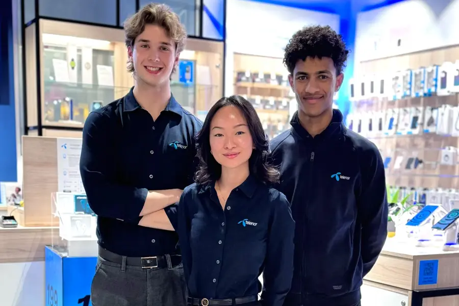 Medarbeidere i Telenorbutikken på Ski Storsenter