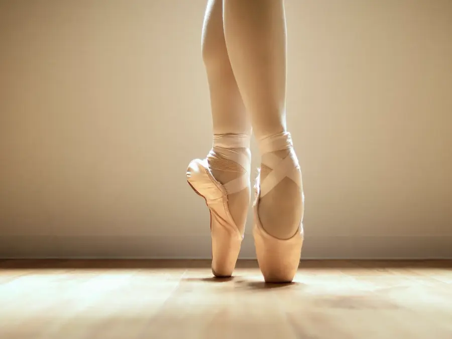 Female ballerina practicing in studio,Kyoto,Japan