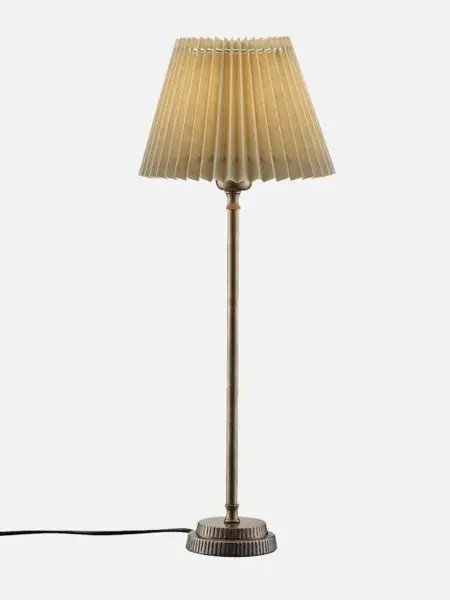 Kent stakelampe med skjerm fra Christiania Belysning