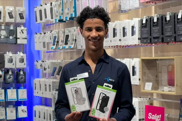 Mann hos Telenorbutikken