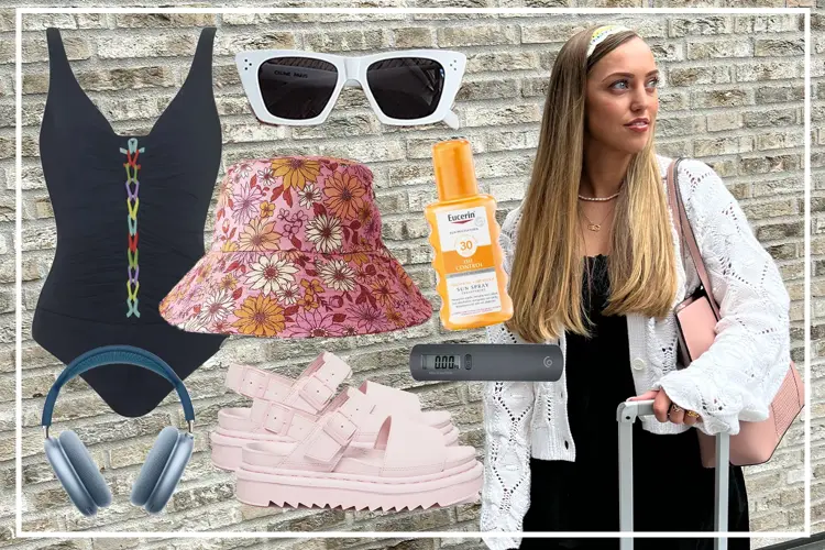 Badedrakt fra Sissi // Solbriller og hatt fra Gina Tricot // Headset fra Power // Sandaler fra DNA // Digital bagasjevekt fra Clas Ohlson // Solkrem fra Vitusapotek