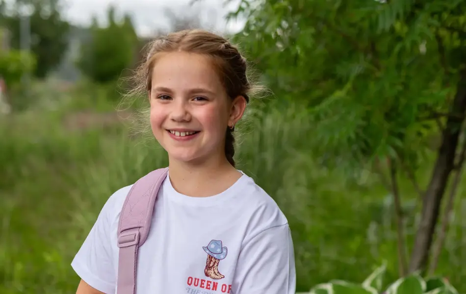 Bilde av barn i klær til skolestart