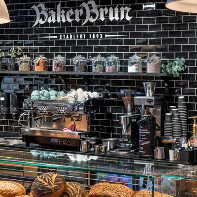 Baker Brun Bygg B