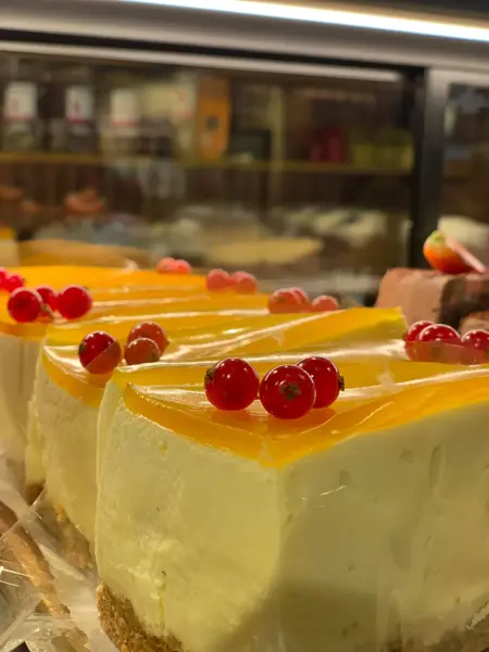 gul ostekake med rips