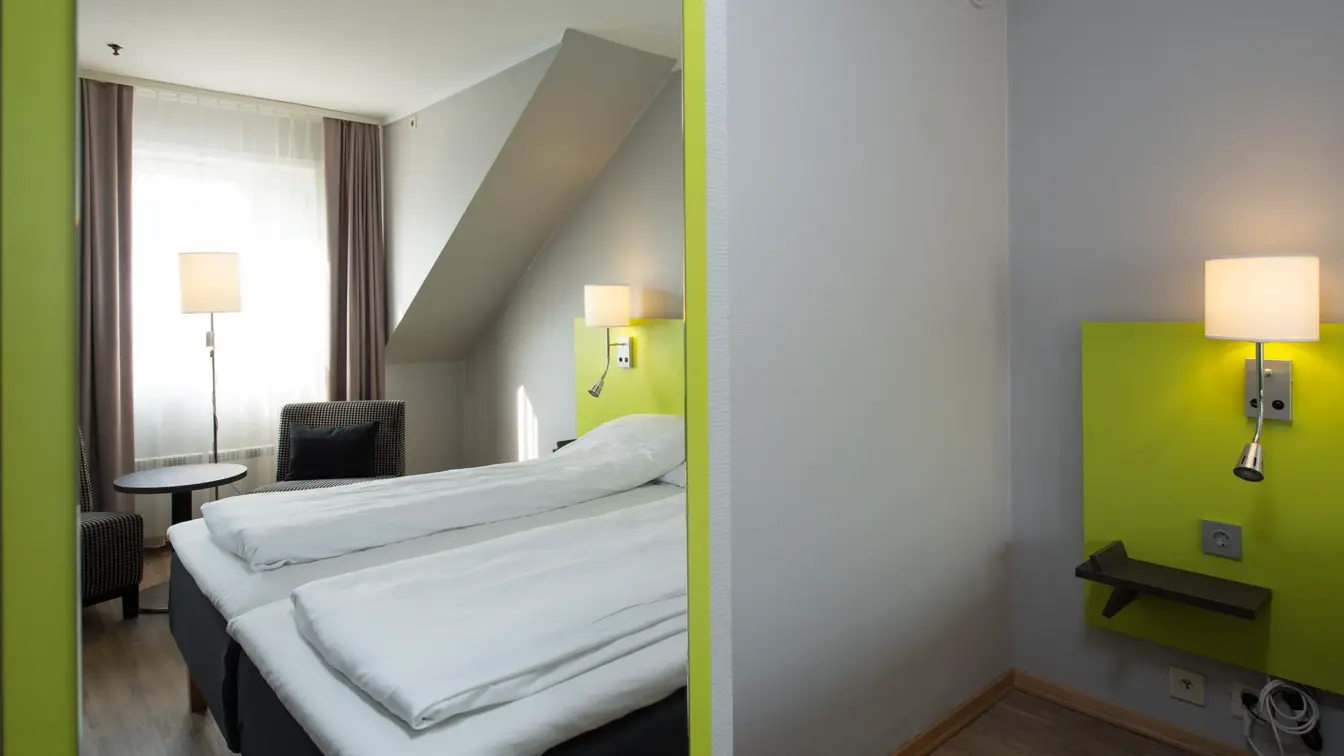 Seng i dobbeltrom på Thon Hotel Hallingdal