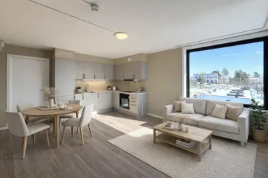 Bildet viser en leilighet i boligprosjektet Otto Ruges vei 80. Stuen er åpen og stor med plass til både sofagruppe og spisestue. Stort vindu som gir mye naturlig dagslys. Bildet er innredet med møbler ved hjelp av KI.
