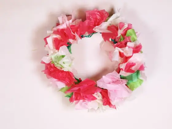 Din DIY papirkrans er klar!