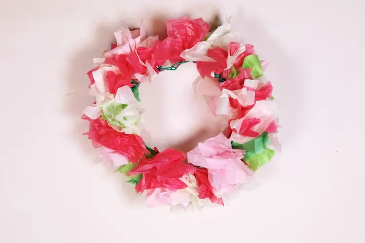 Din DIY papirkrans er klar!