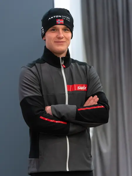 Anton Sport Swix jakke 3499 bukse 2498 lue 199-2.jpg