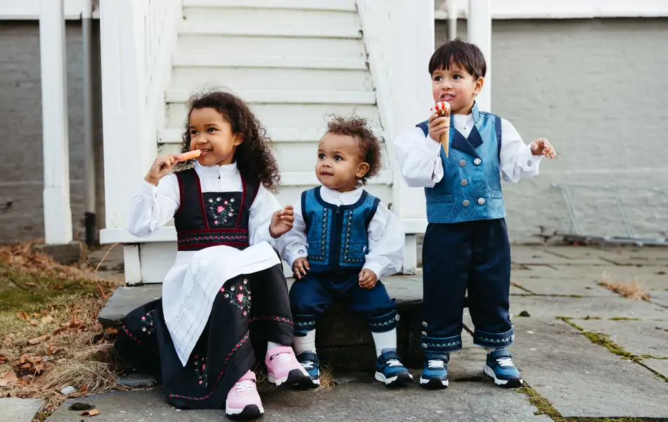 Festdrakt Barnas Hus