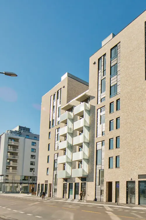 Fasadebilde av boligprosjektet Engebrets Promenade i Lillestrøm.