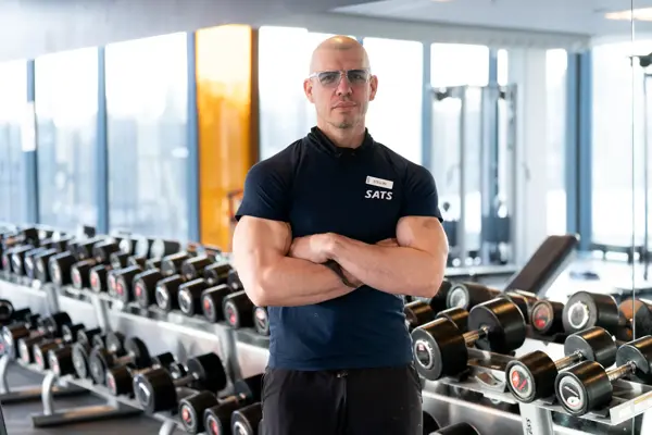 Treningstøy, gutt, jente, ute og inne trening og utstyr