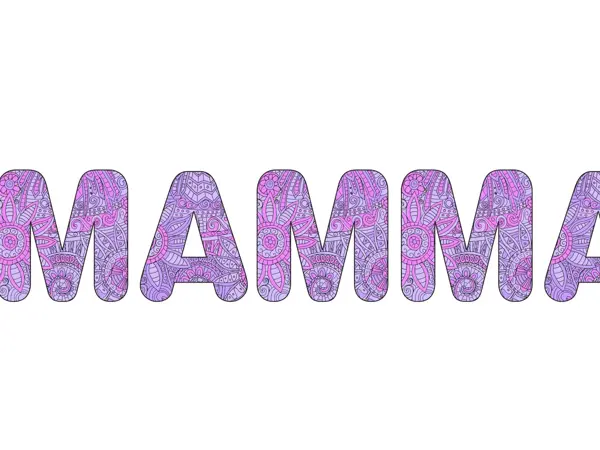 Mønstrede bokstaver fargelagt i lilla hvor det står MAMMA