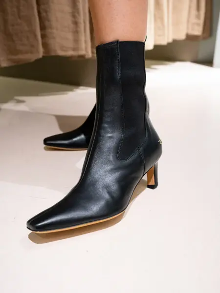 Kiman Skjørt Samsøe 1200 Boots Anine Bing 4300 Blazer Anine Bing 6200 veske Anine Bing 4400-11.jpg