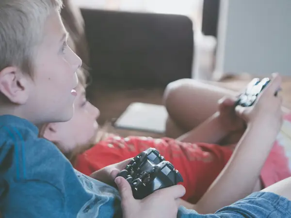 Gaming bilder familie og barn