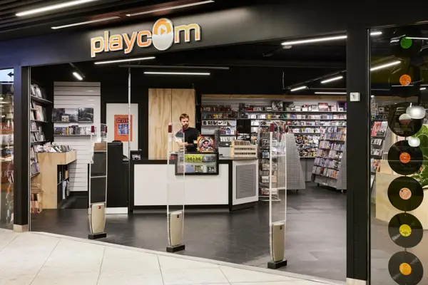 inngangen til playcom åsane storsenter