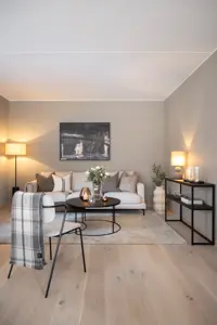 Sofahjørne i visningsleilighet på Skårerløkka PREMIUM