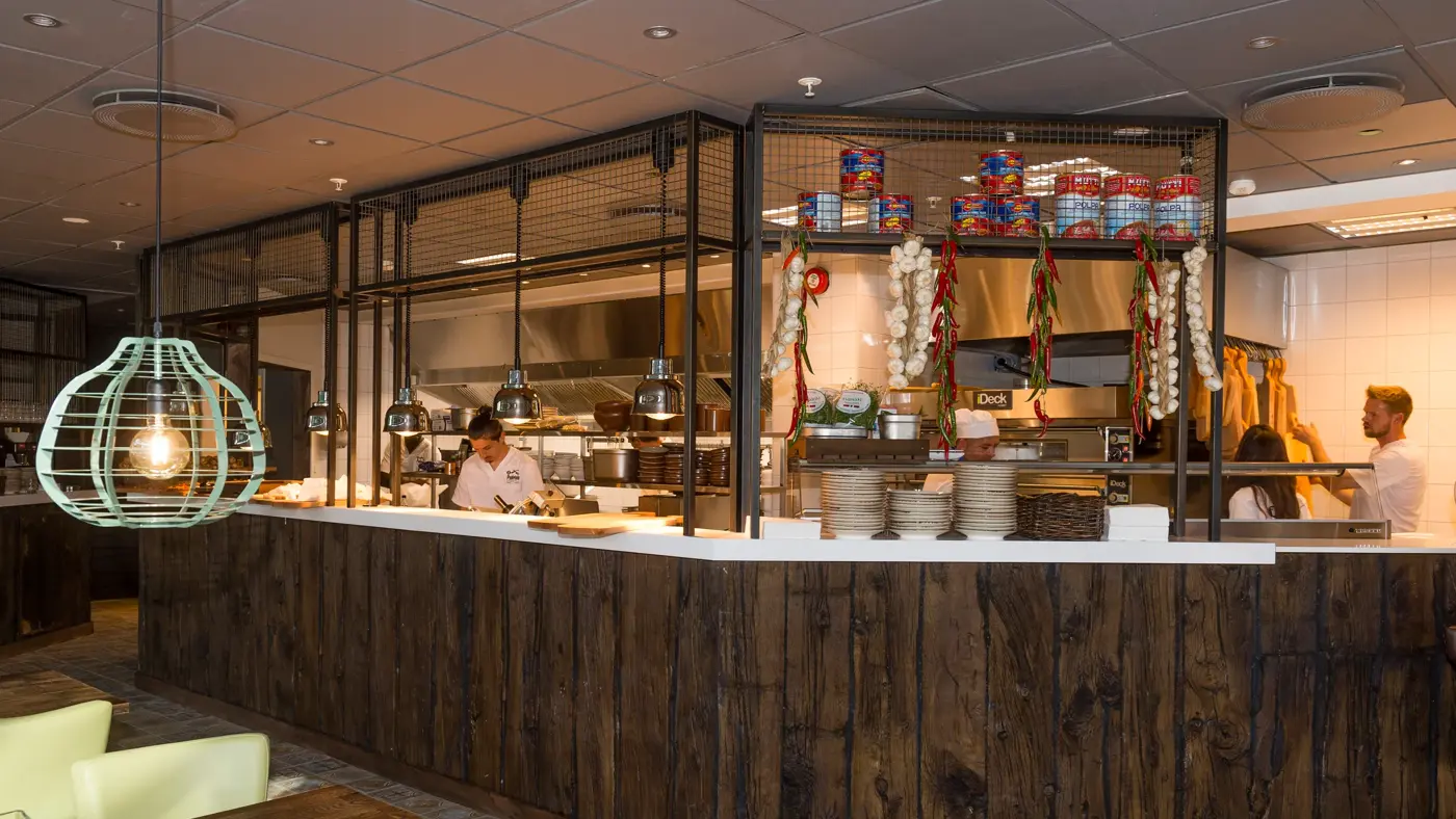 Innendørs i restaurant