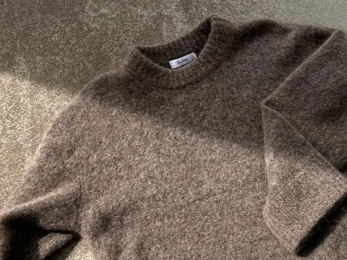 Genser på en flat underlag