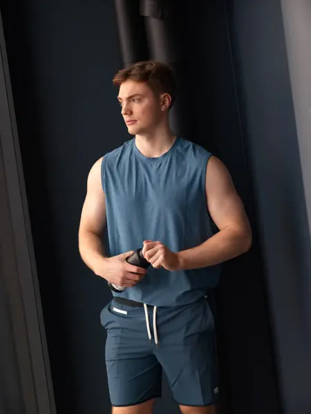 Anton Vuor1 topp 699 shorts 999-1