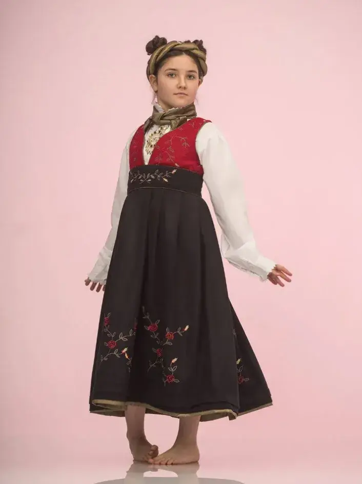 Junior barneklær 17 mai inspirasjon gutt og pike