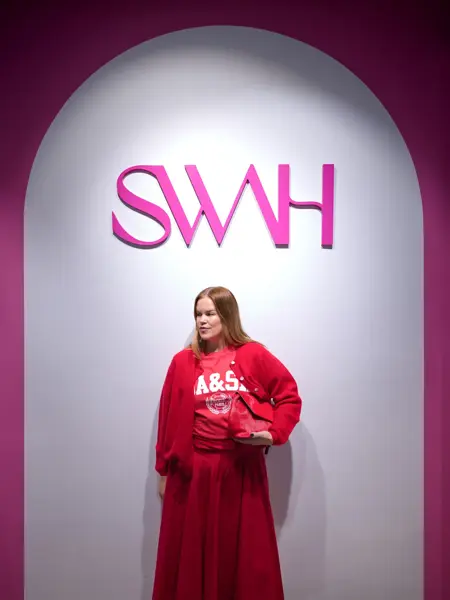 Swah cardigan 2099 T-skjorte 899 skjørt 1899-1