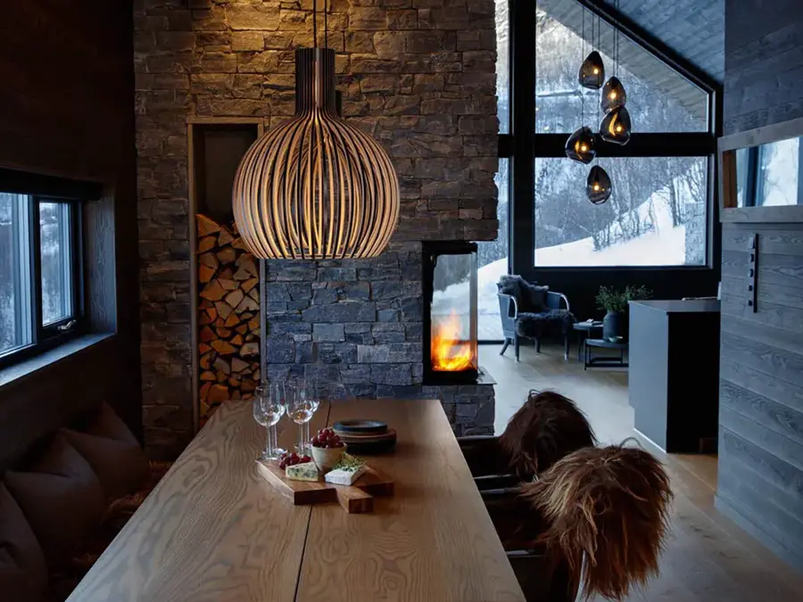 Spisestue med taklampe