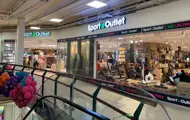 Bildet viser kjøpesenteret Senter Syd Mortensrud i Oslo. På bildet ser man et utvalg av butikkene på senteret.