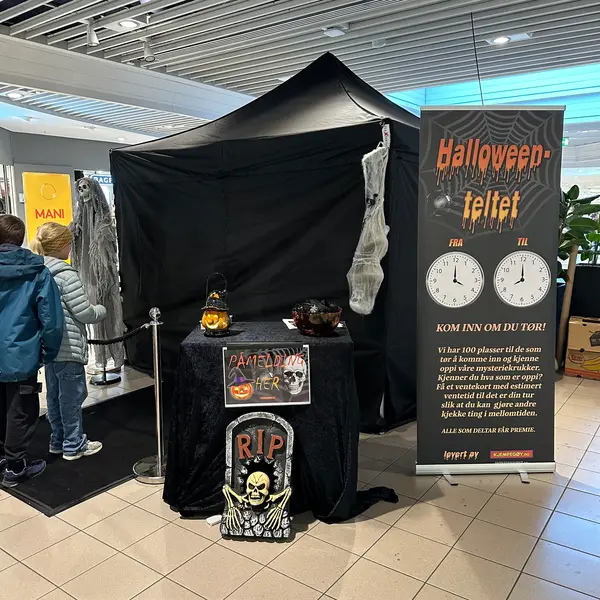 Halloween telt aktivitet