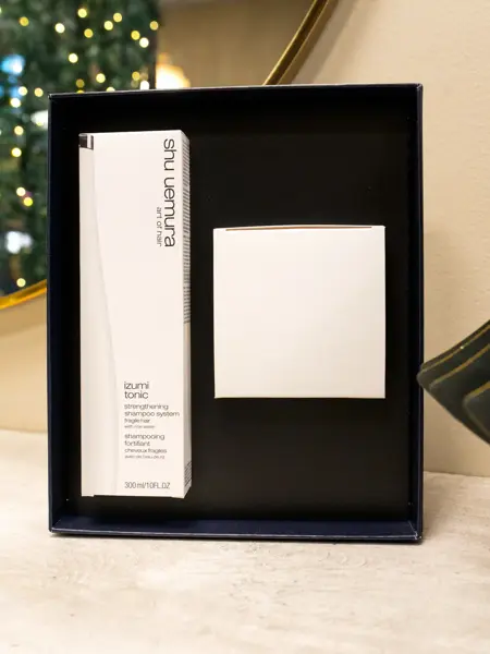 Shu uemura gavesett fra Modern design