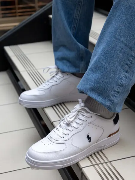 Bilde av barn i klær til skolestart