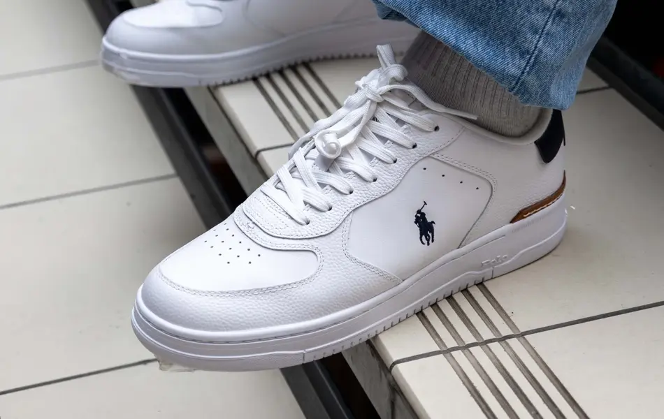 Bilde av barn i klær til skolestart