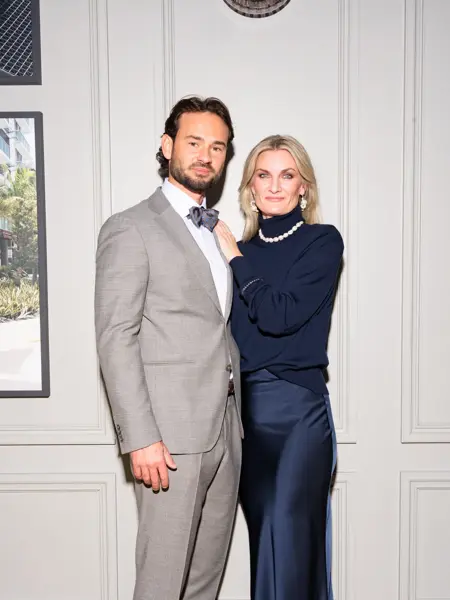 Mann og dame i festklær