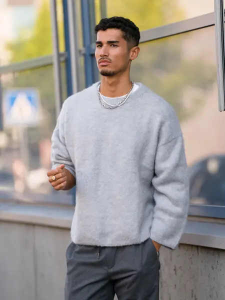 Mann viser høstmote