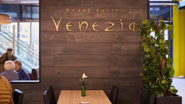 bilde fra restauranten til grand caffe venezia