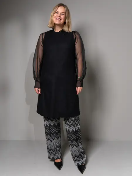 Ginny bukse 2345 Helt Coco Bluse 99 Helt Coco kjole 2099-1_3_4.jpg