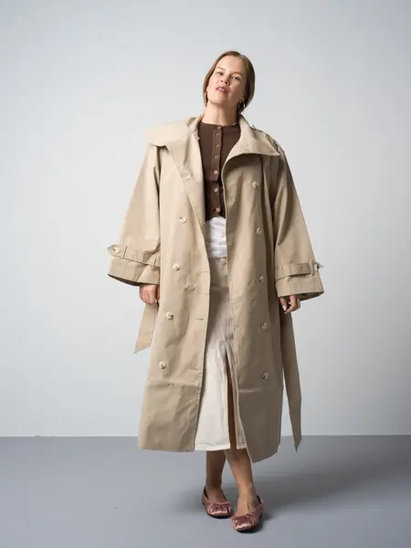 Gina Tricot trenchcoat 999 Message cardigan 699 Olivias Verden skjørt 1299 Zara ballerinas 399-1